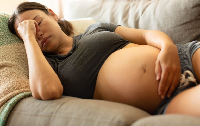 How to Cope with Pregnancy Fatigue? 5 Doctor-Backed Ways